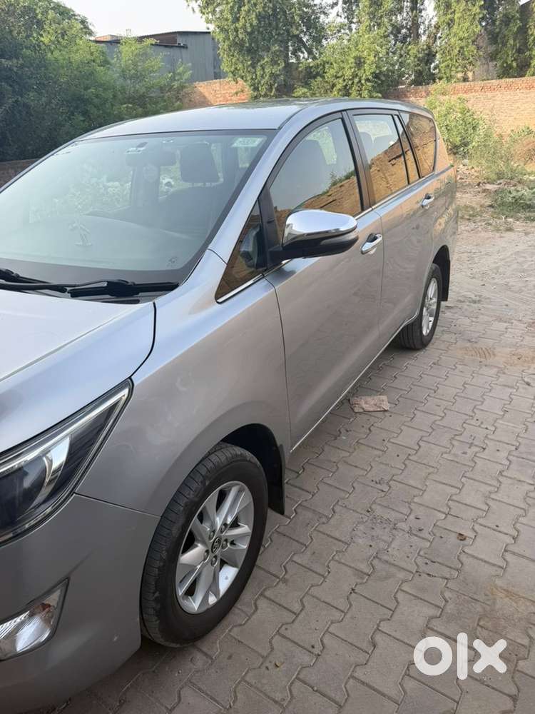 Toyota Innova Crysta 2017 Diesel Manual