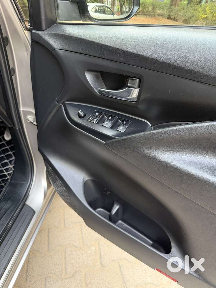 Toyota Innova Crysta 2.7 Gx Limited Edition 7 Str, 2016, Petrol