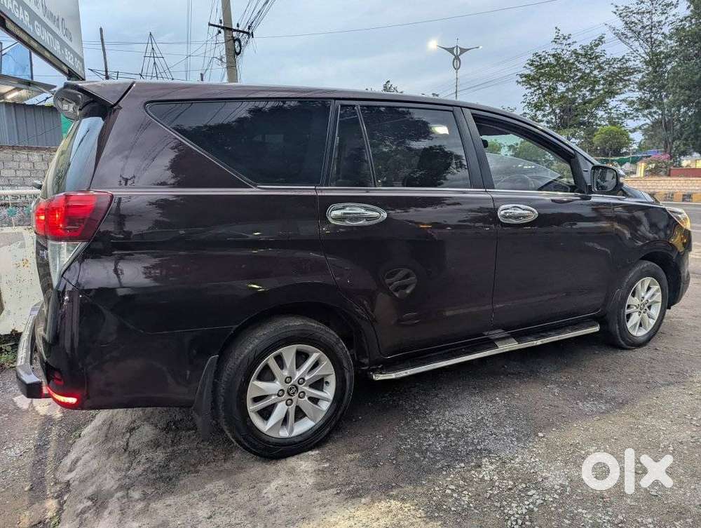 Toyota Innova Crysta 2.4 V, 2016, Diesel