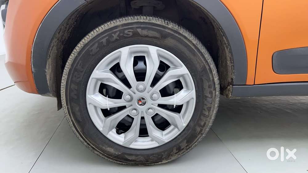 Tata Nexon 1.2 Revotron Xt Plus, 2019, Petrol