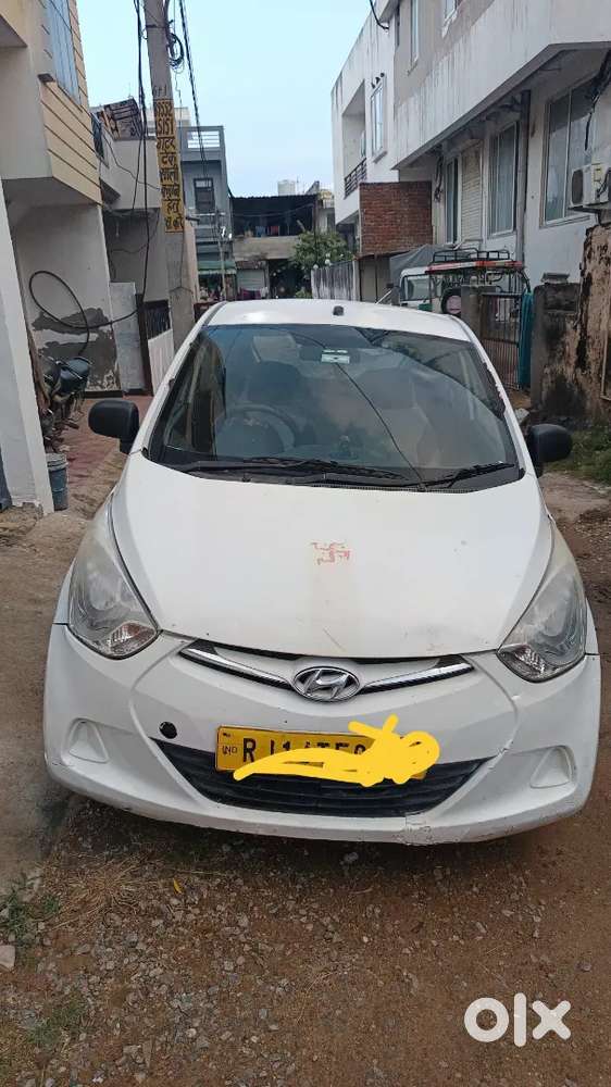 Hyundai Eon 2017 Petrol 100000 Km Driven