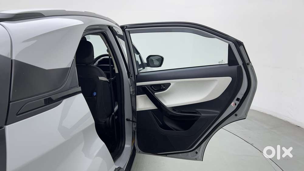 Tata Nexon Creative 1.2 Revotron Petrol 7dca, 2025, Petrol