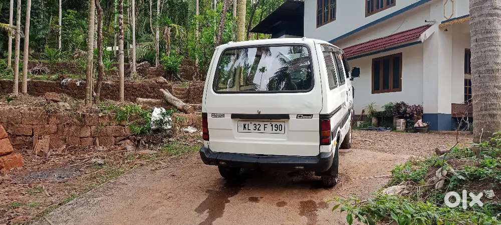 Maruti Suzuki Omni 2013