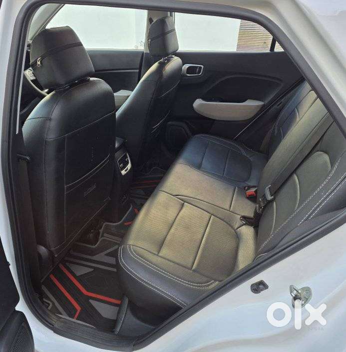 Hyundai Venue Sx Mt, 2024, Diesel
