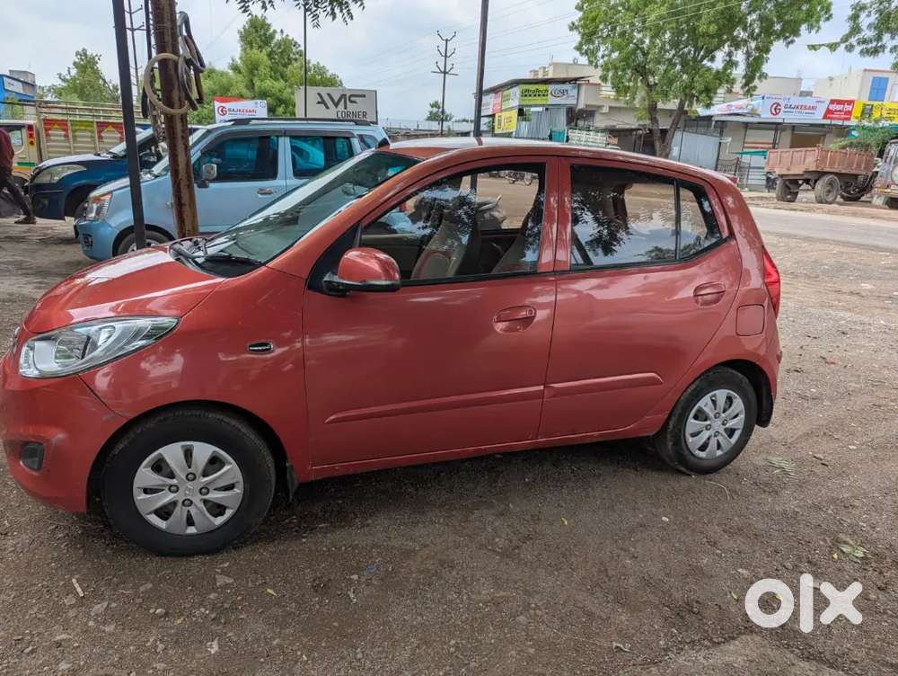 Hyundai I10 Sportz Autoclutch Petrol+lpg Car