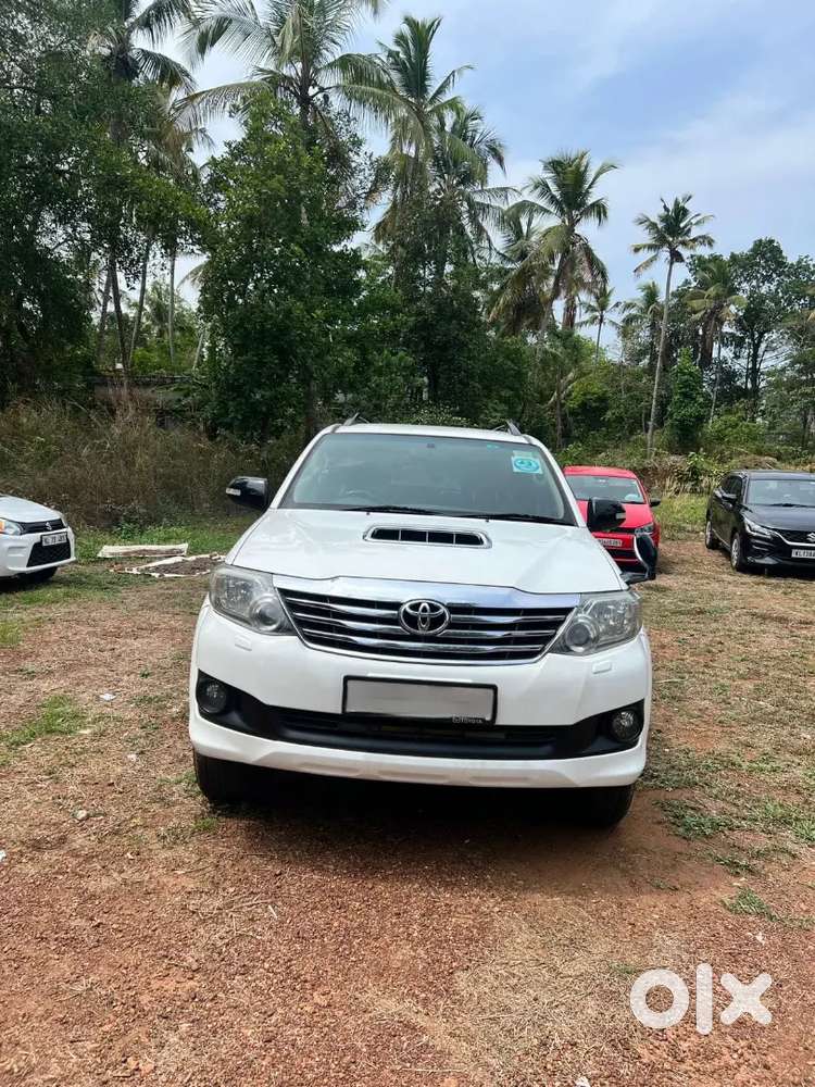 Toyota Fortuner 2014