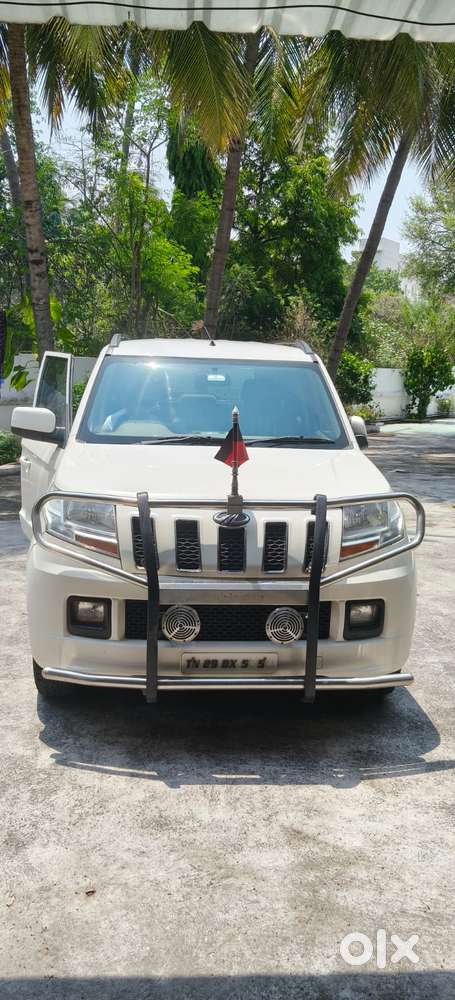 Mahindra Tuv 300 T6 Plus, 2016, Diesel