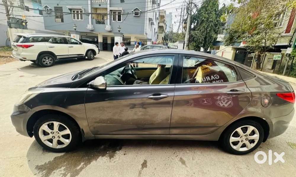 Hyundai Verna Diesel Automatic 2012