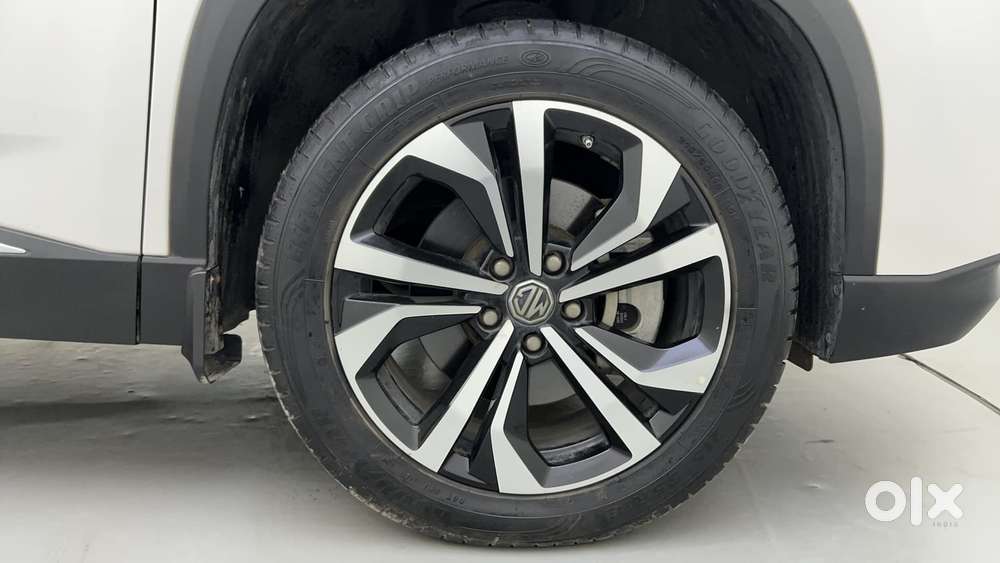 Mg Hector Sharp Pro 1.5 Turbo Mt, 2024, Petrol