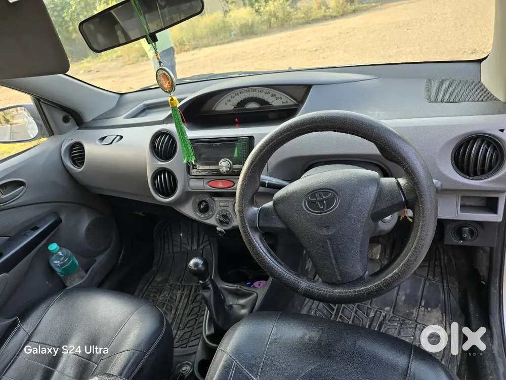 Toyota Etios 2011 Cng & Hybrids 80000 Km Driven