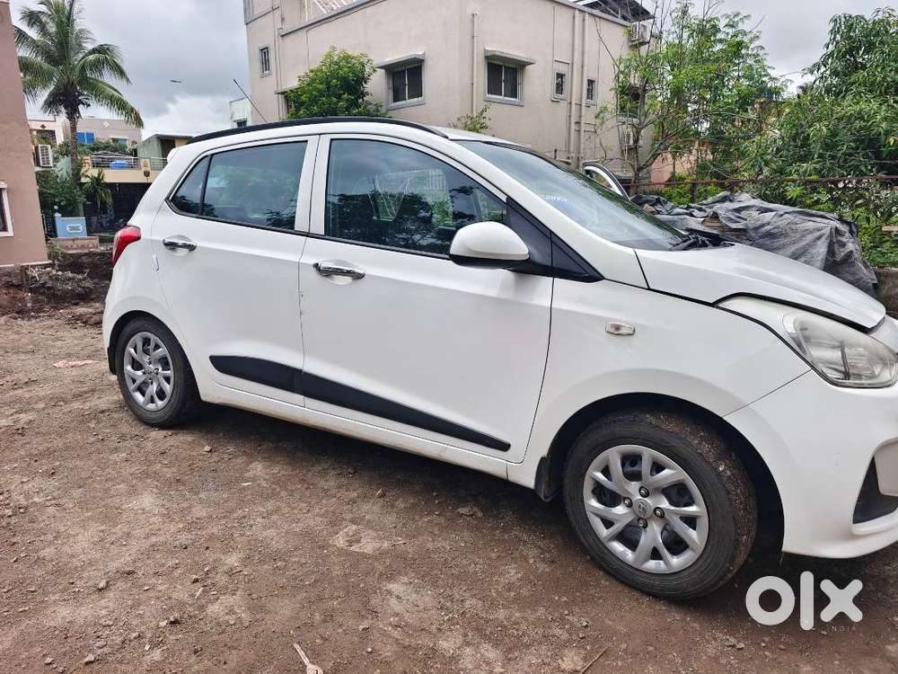 Hyundai Grand I10 Cng + Petrol