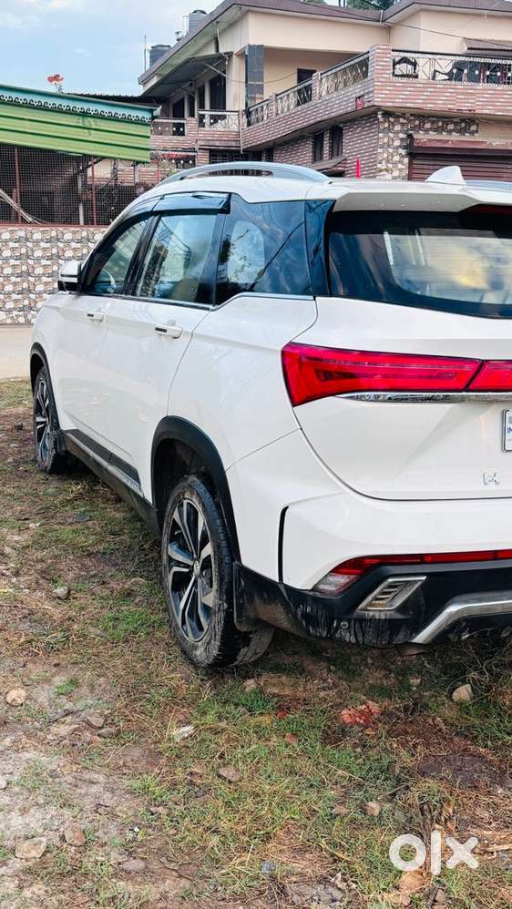 Mg Hector Petrol 2023 Sharp