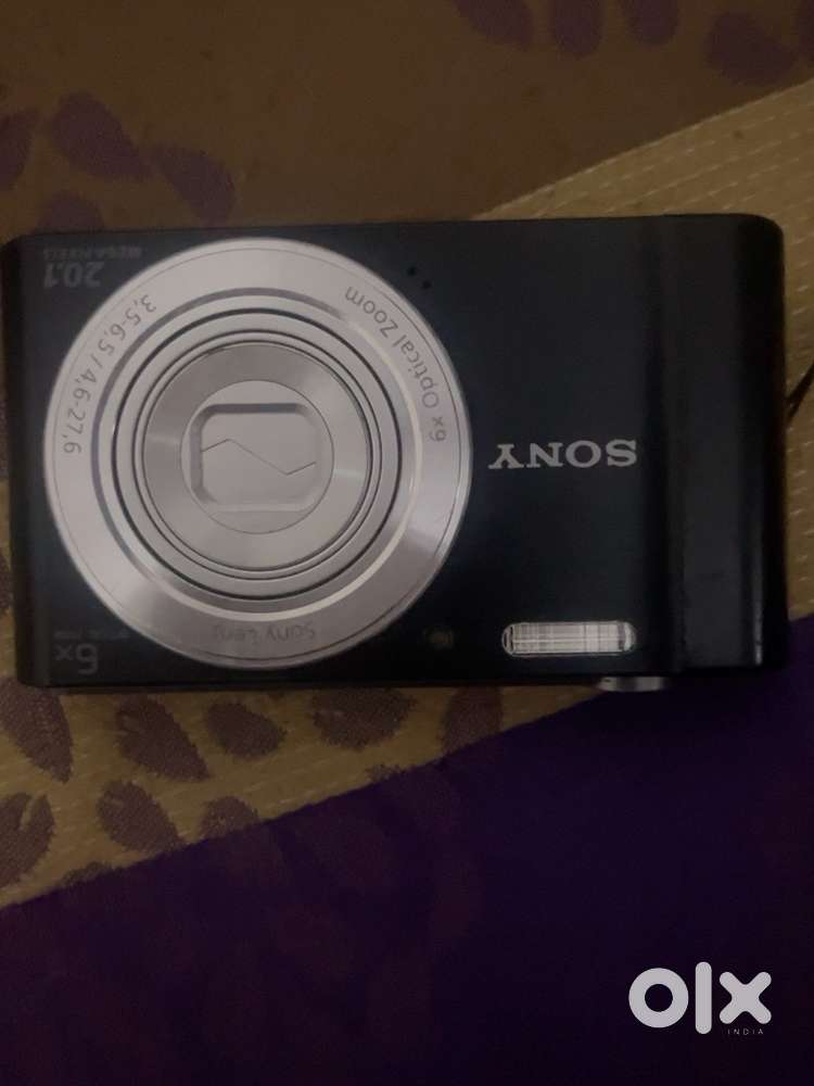 Sony Cyber-shot W810 Digital Camera – Used  20.1MP  6× Zoom