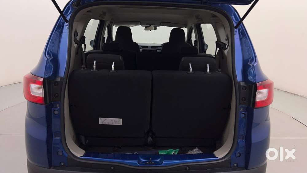 Renault Triber Rxt, 2023, Petrol