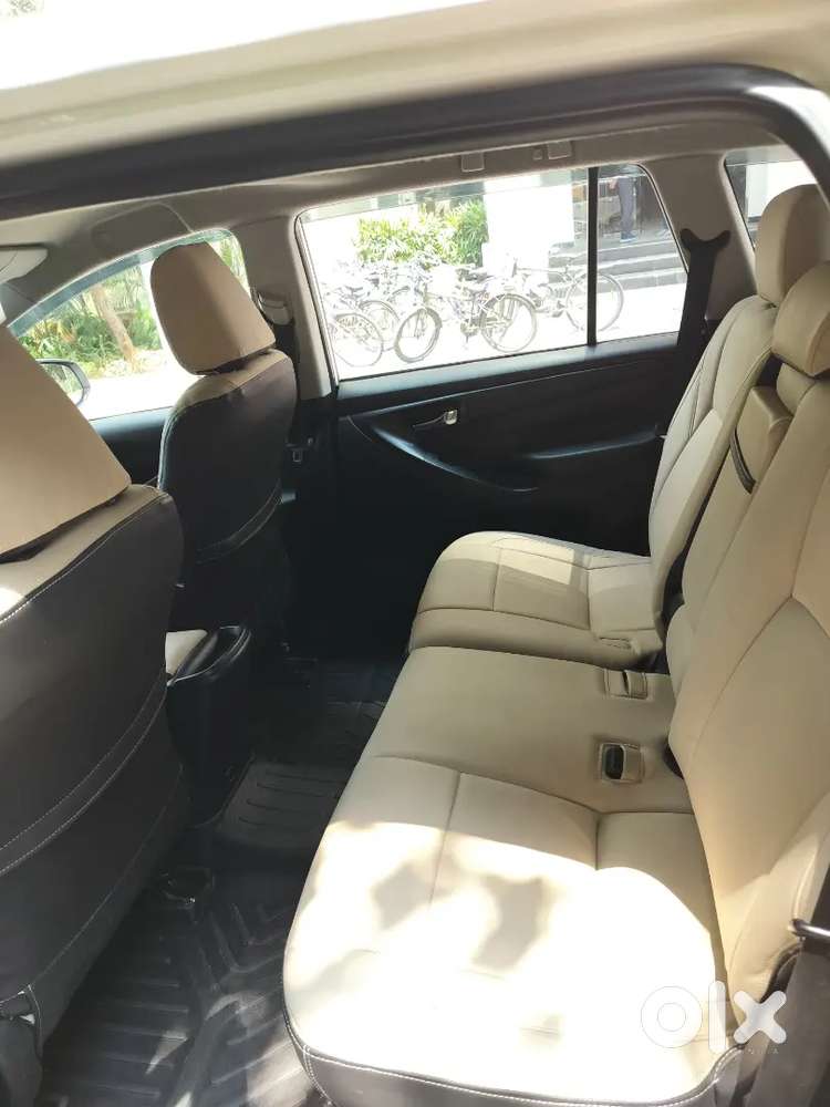 Toyota Innova Crysta 2018 Diesel 230000 Km Driven