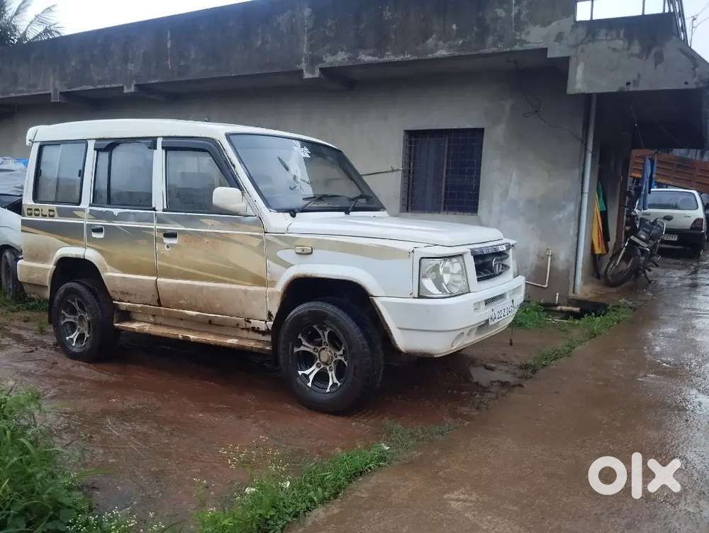 Car In Good Condition Well Maintain Power Steering And Alloys Added