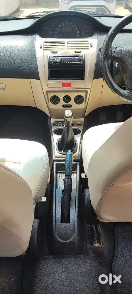 Tata Indica Vista Safire Gls 2012