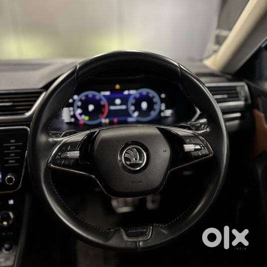 Skoda Superb, 2023, Petrol