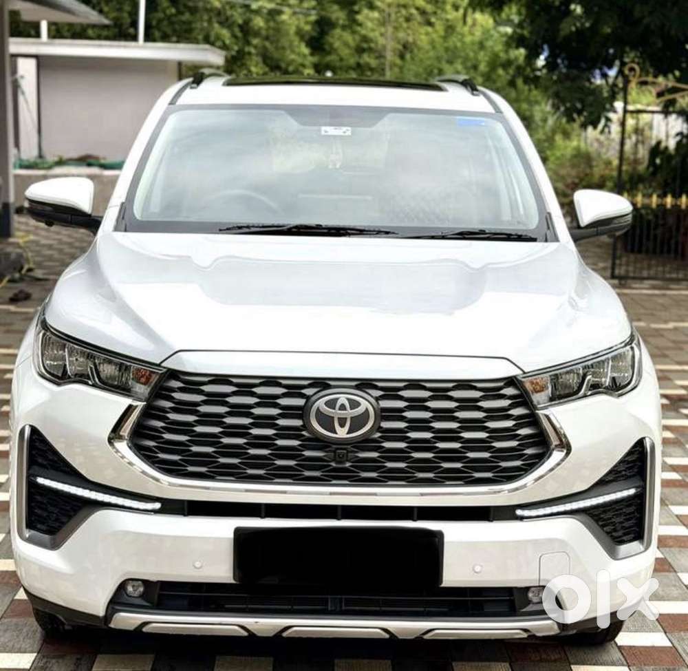 Toyota Innova Hycross 2.0 Vx (o) Hybrid 8 Str, 2023, Electric