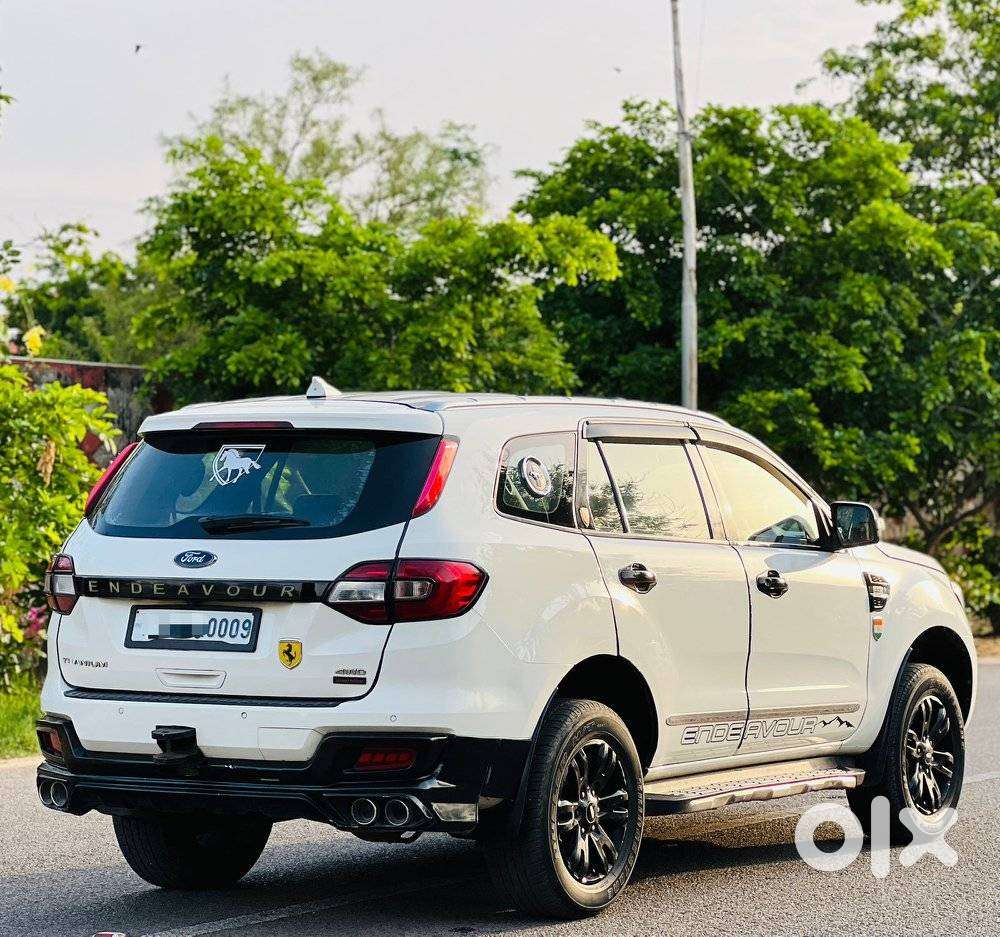Ford Endeavour 3.2 Titanium At 4x4, 2016, Diesel