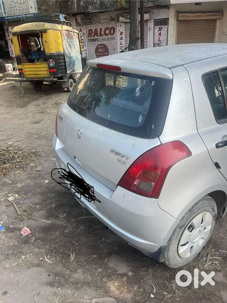 Maruti Suzuki Swift 2005 Petrol