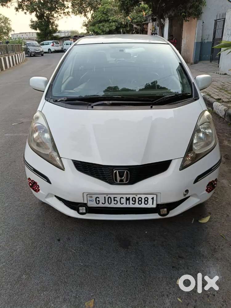 I Want To Sell My Honda Jazz Car.