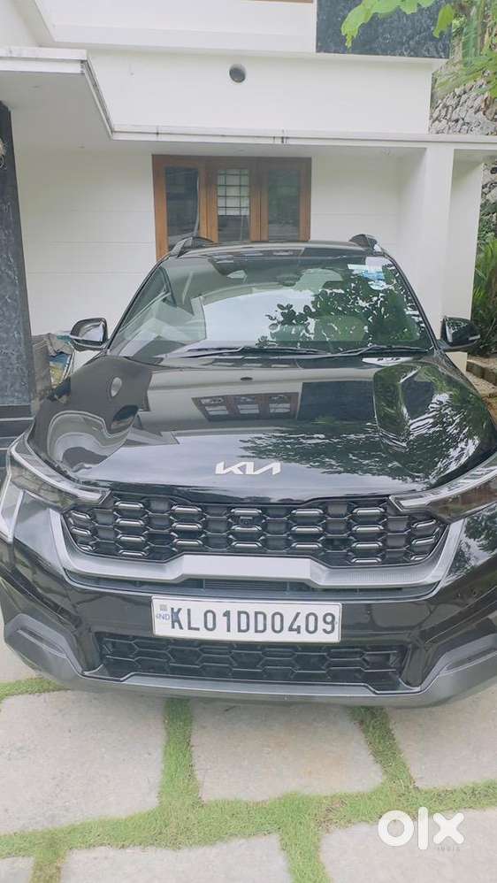 2024 Kia Sonet Gt-line Petrol  18.5k Km  Free Kia Service