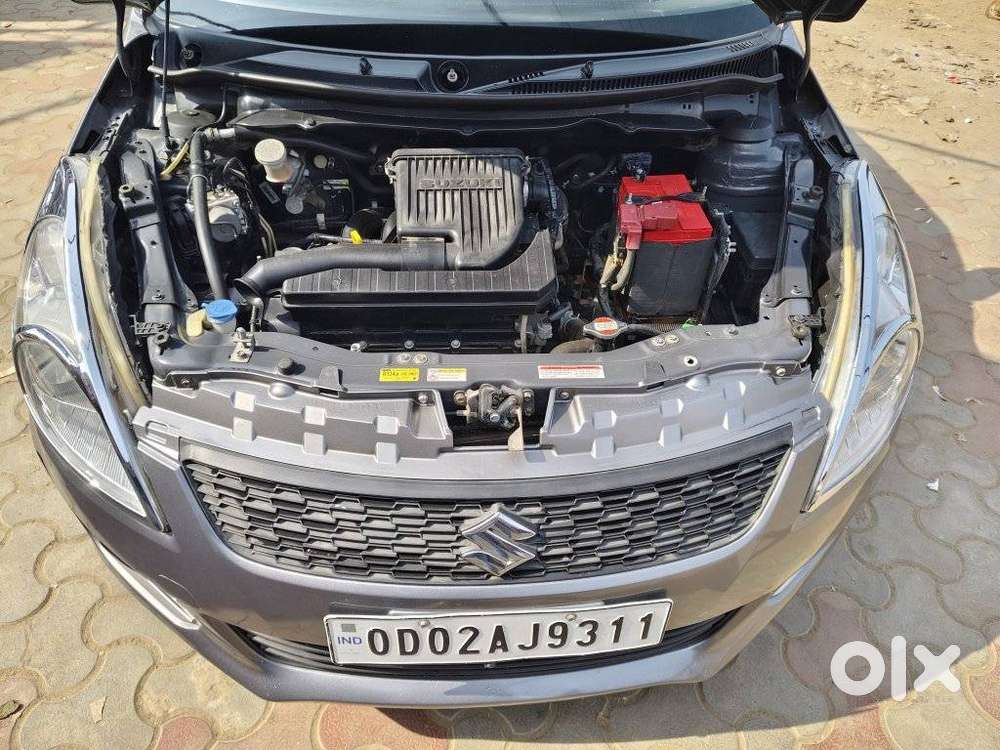 Maruti Suzuki Swift Vxi + Manual, 2017, Petrol