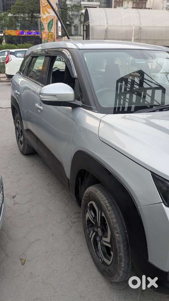 Maruti Suzuki Brezza 1.5 Lxi Cng, 2023, Cng & Hybrids