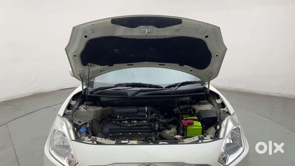 Maruti Suzuki Dzire 1.2 Zxi Amt, 2017, Petrol