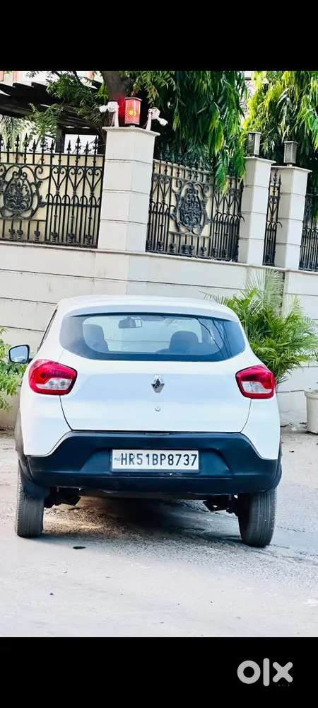 Kwid Automatic/power Windows/stero/leather Seats/full Serviced Car.