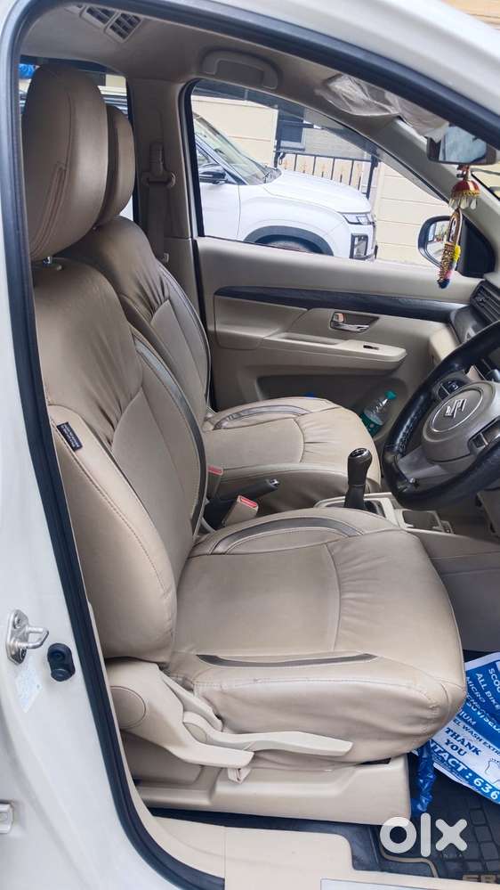 Maruti Suzuki Ertiga Zxi Shvs, 2022, Petrol