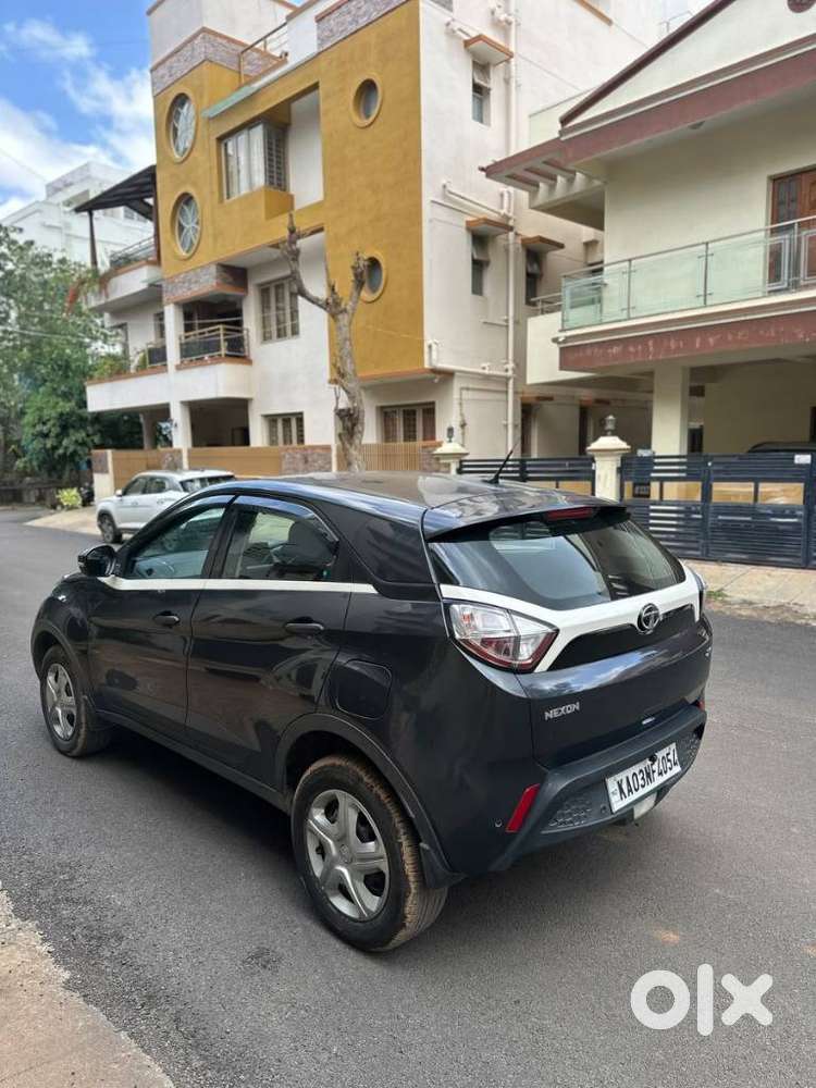 Tata Nexon 1.2 Revotron Xt, 2019, Petrol