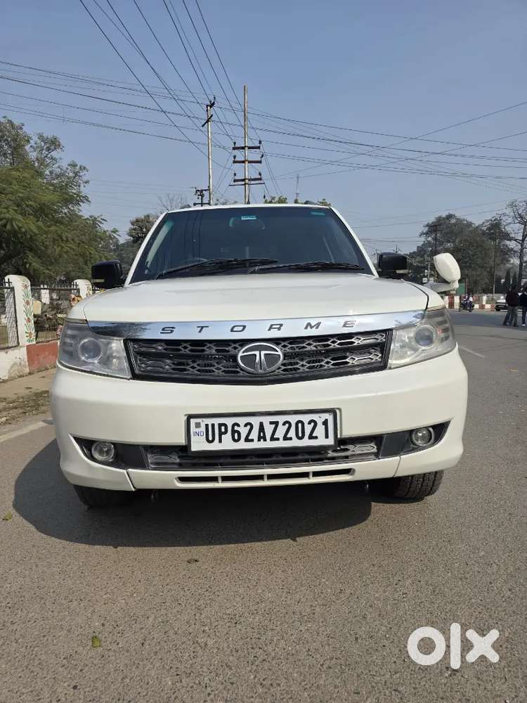 Tata Safari Storme 2016 Petrol Well Maintained