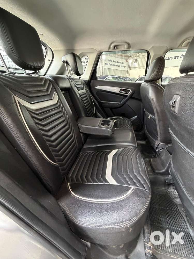 Maruti Suzuki Brezza Zdi+ Dual Tone, 2018, Diesel