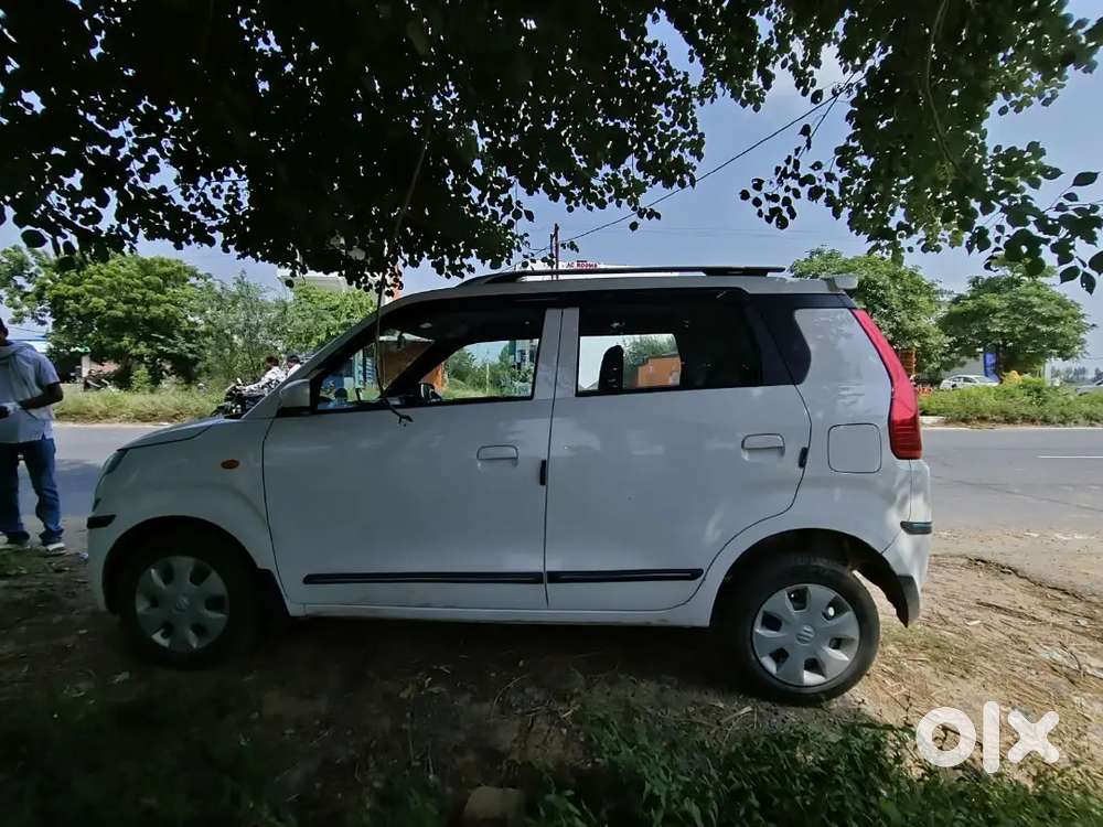  2025 Wagonr Vxi Cng Top Model | 1st Owner | 12,000 Km | Mint Condit