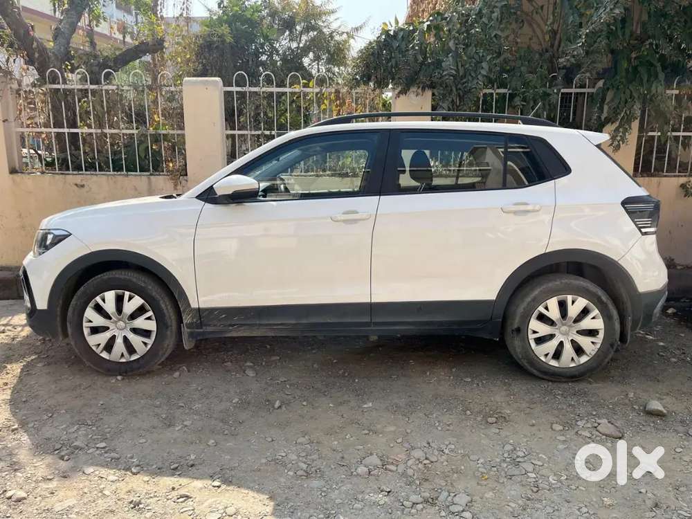 Vw Taigun Comfortline 1.0 Tsi 2023  31,500 Km  Premium Suv For Sale