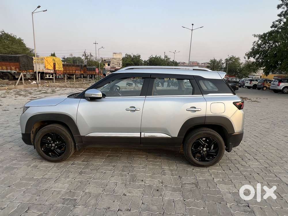 Maruti Suzuki Vitara Brezza Zxi + Mt, 2023, Petrol