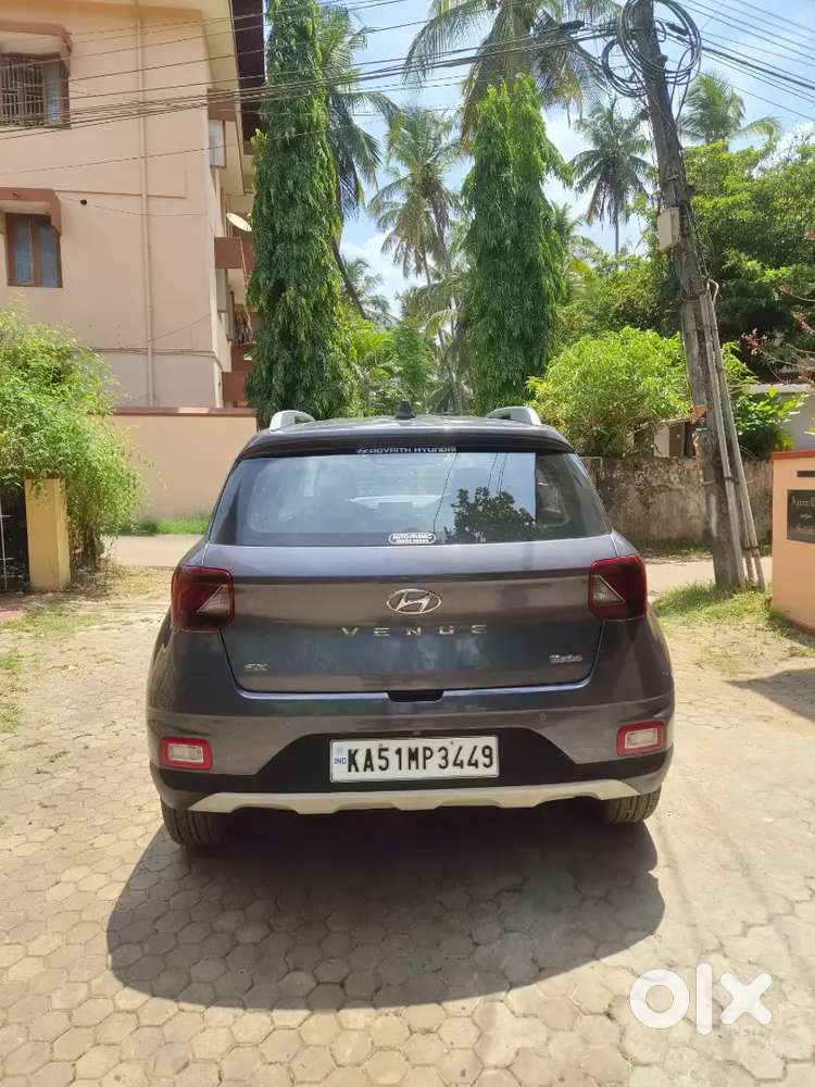 Hyundai Venue 2020 Petrol 49000 Km Driven