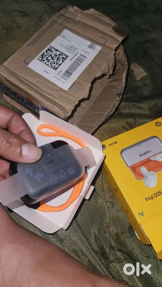 Realme T500pro TWS new Hai Use nahi Ki hai Ek Order Ki Thi Galti se 2