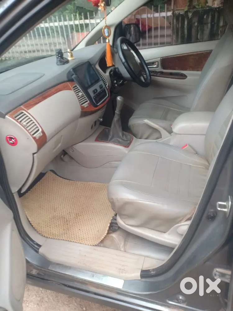 Toyota Innova 2013 Diesel Well Maintained
