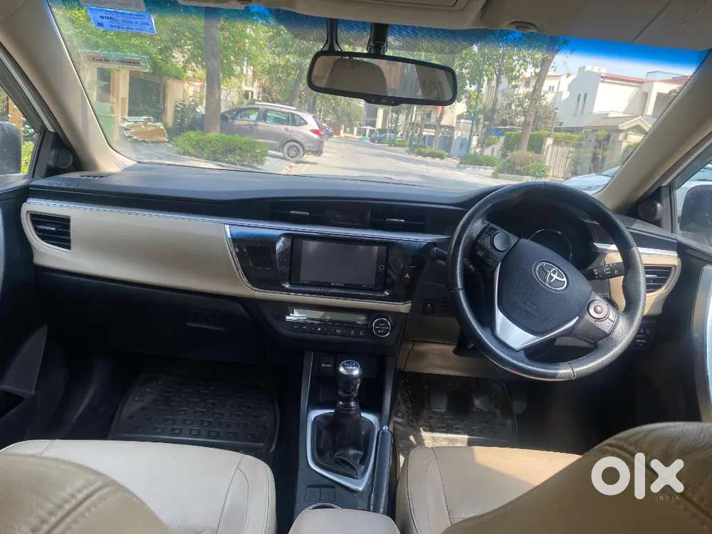 Toyota Corolla Altis 2016