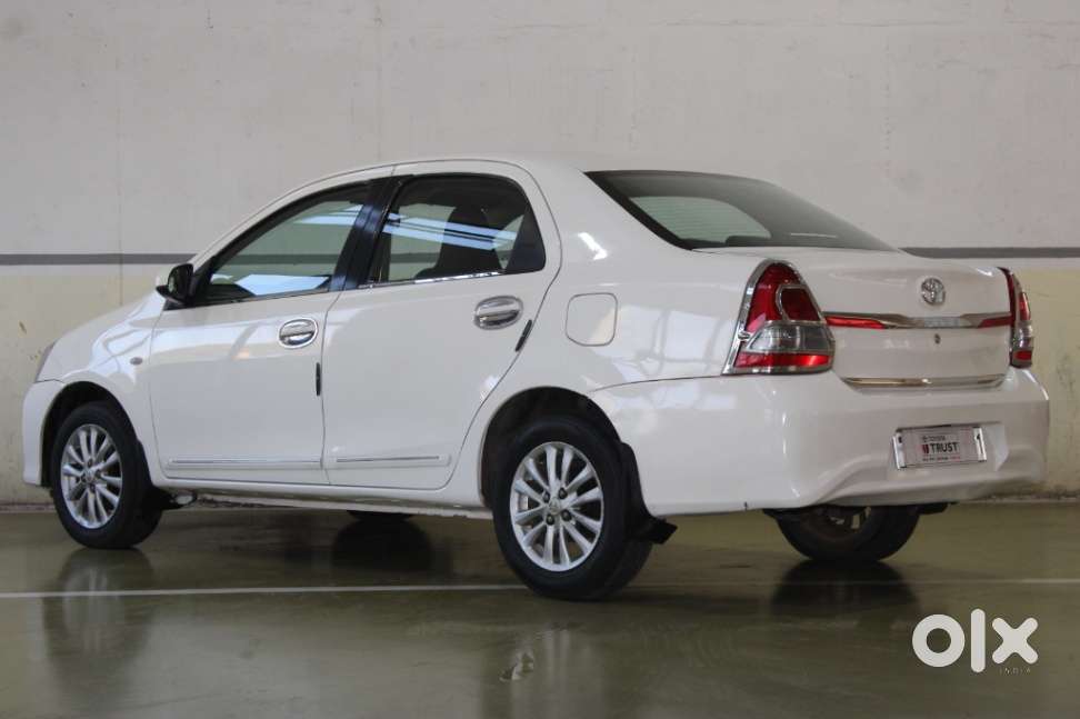 Toyota Etios 2010-2012 G, 2011, Petrol