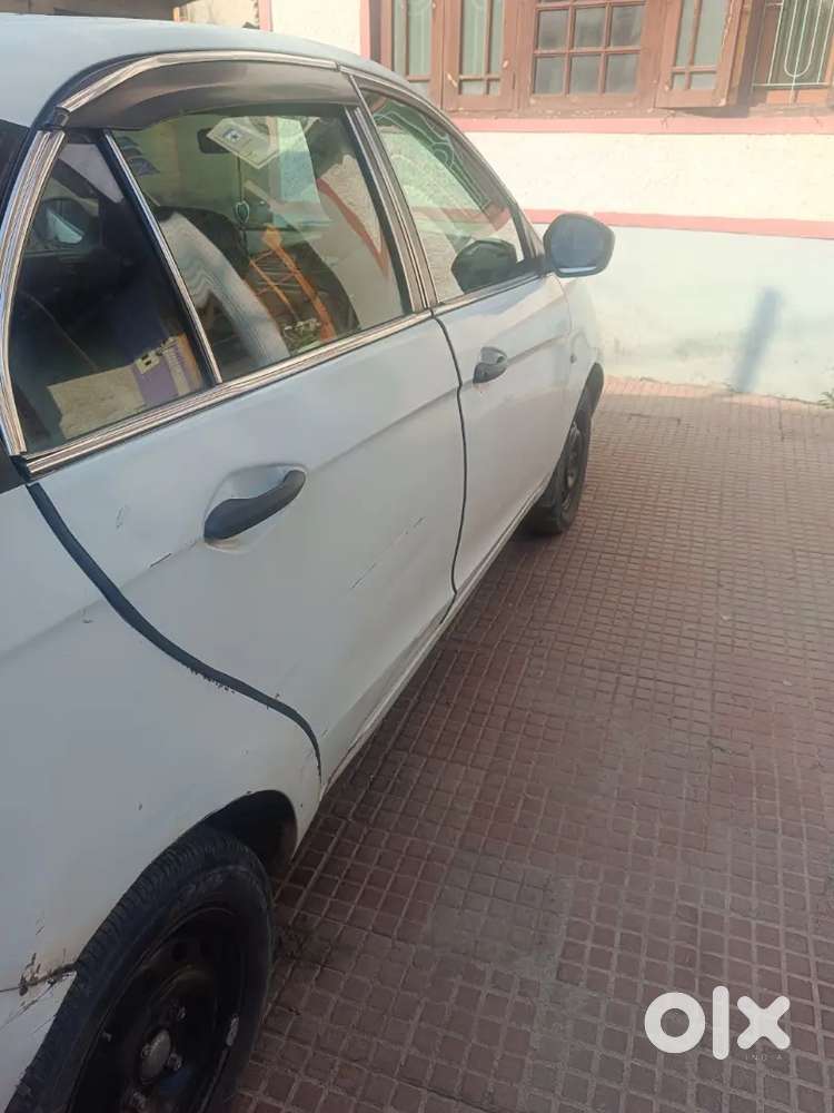 Tata Bolt 1.3 Quadrajet 2015