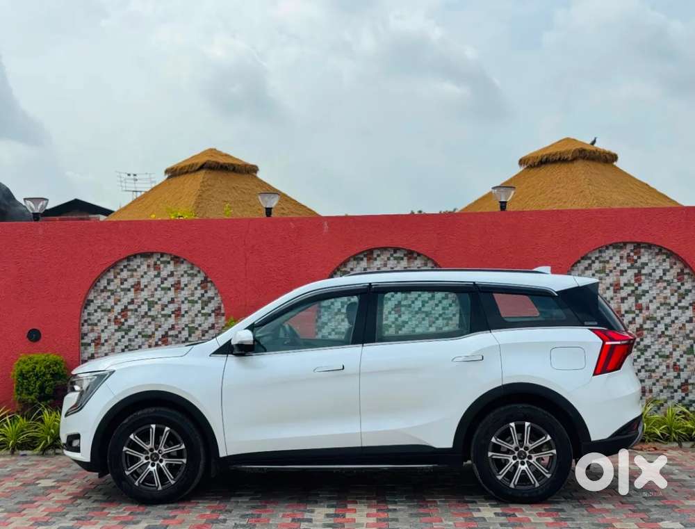 Mahindra Xuv700 2.2 Ax 7 Diesel Mt Luxury Pack Str, 2023, Diesel