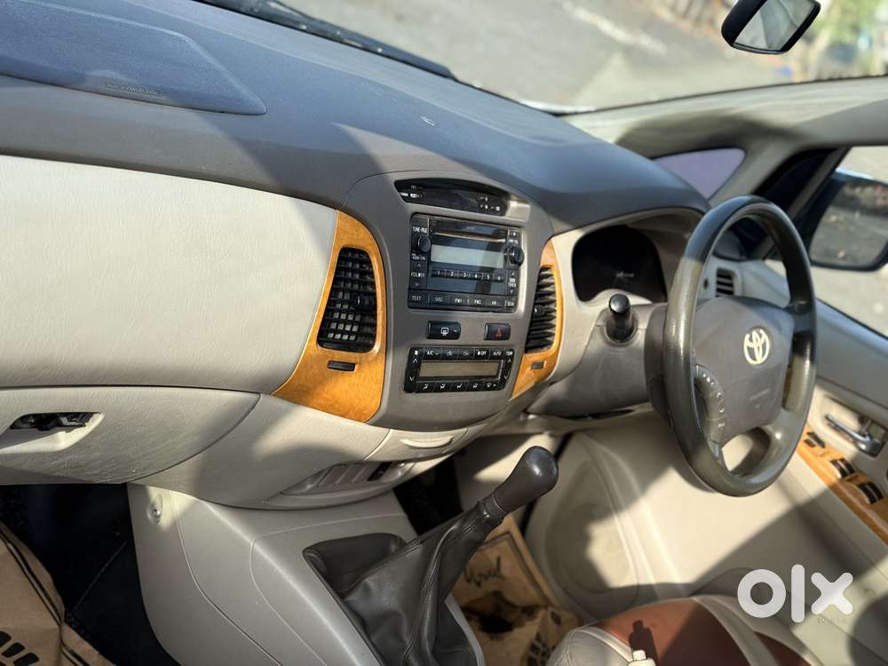 Toyota Innova 2.5 Vx 8 Str, 2010, Diesel