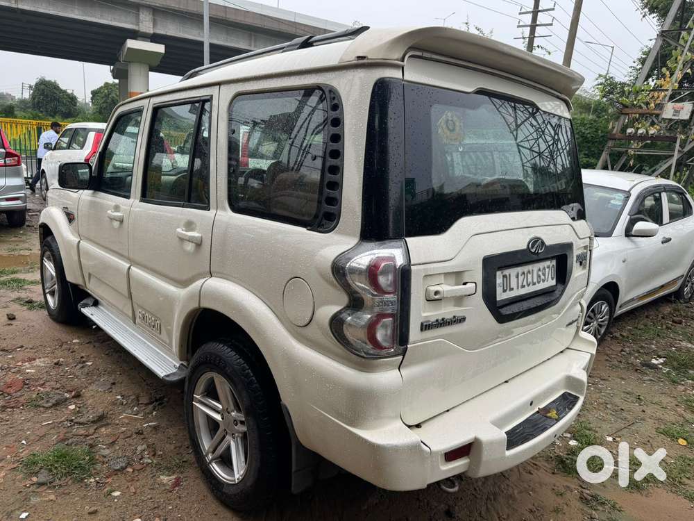 Mahindra Scorpio S6 Plus, 2017, Diesel