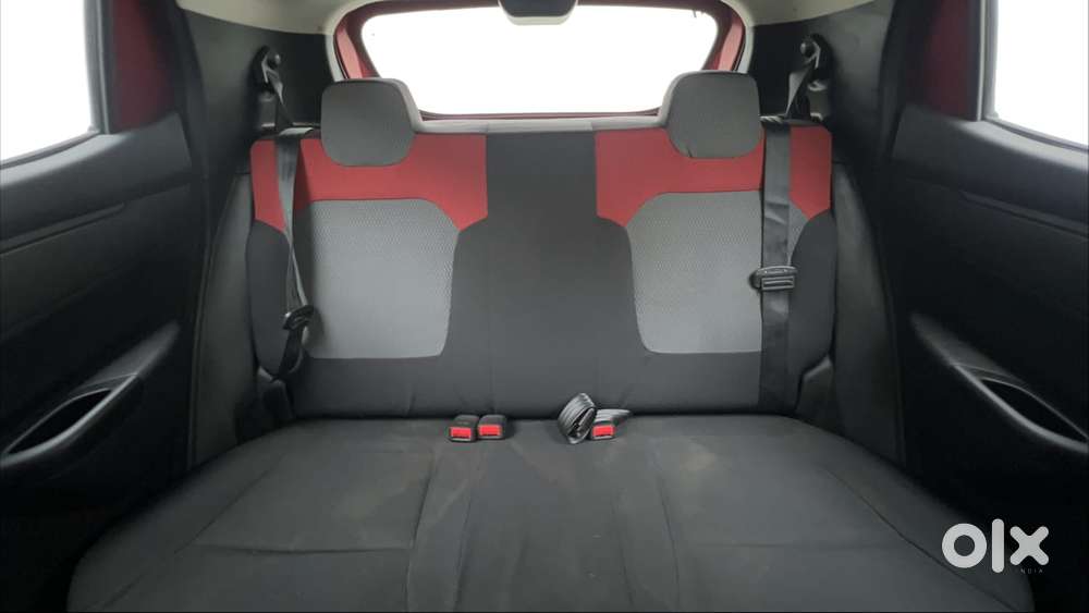 Renault Kwid 2019-ongoing 1.0 Rxt Amt (o), 2017, Petrol