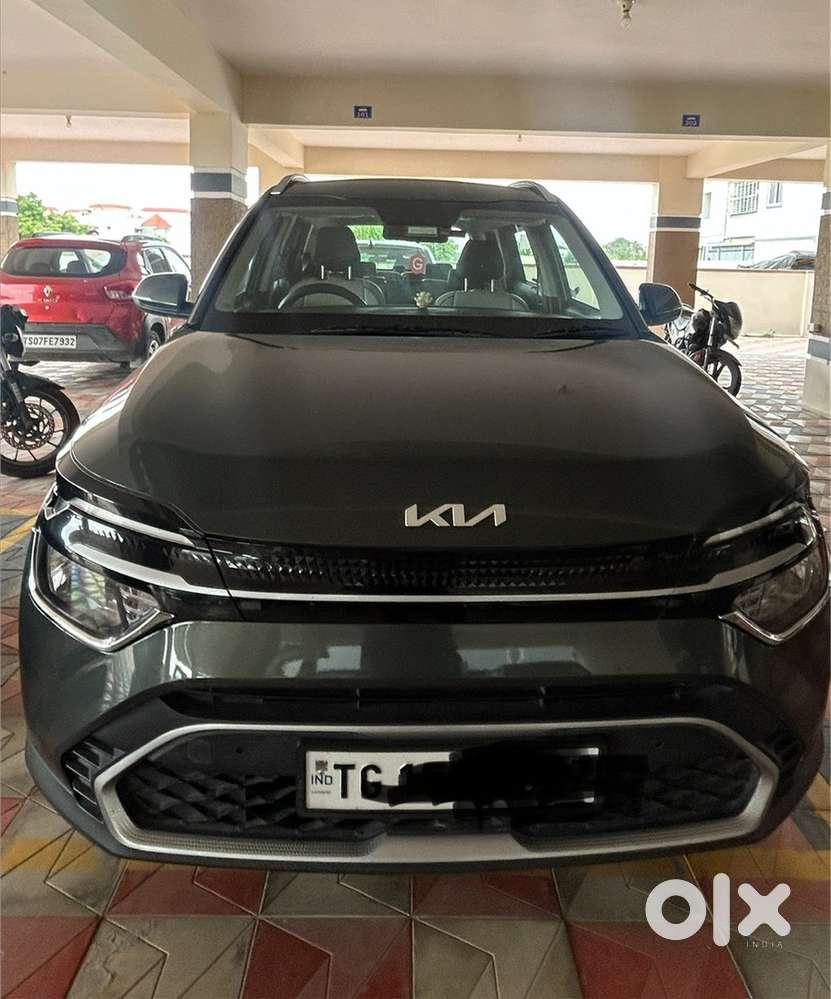Kia Carens Petrol Manual 2024