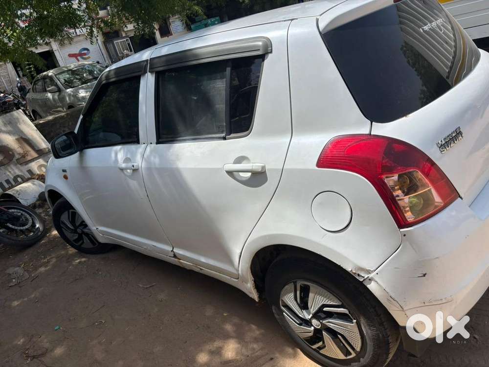 Maruti Suzuki Swift 2011 Diesel 125500 Km Driven